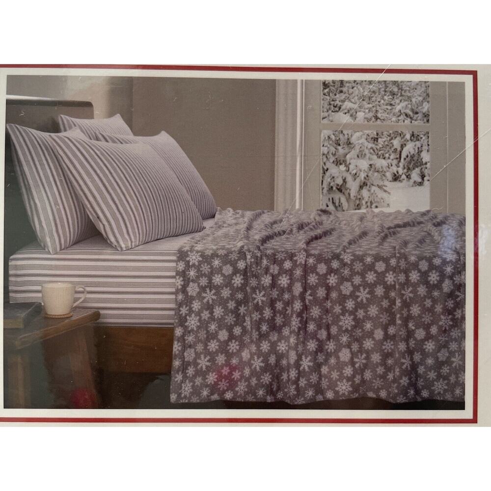 6 Pc SNOWFLAKES Queen Set Winter Holiday Sheets Gray Stripe Plush Sheet Blanket
